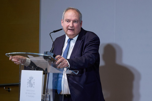 Archivo - El ministro de Industria y Turismo, Jordi Hereu.