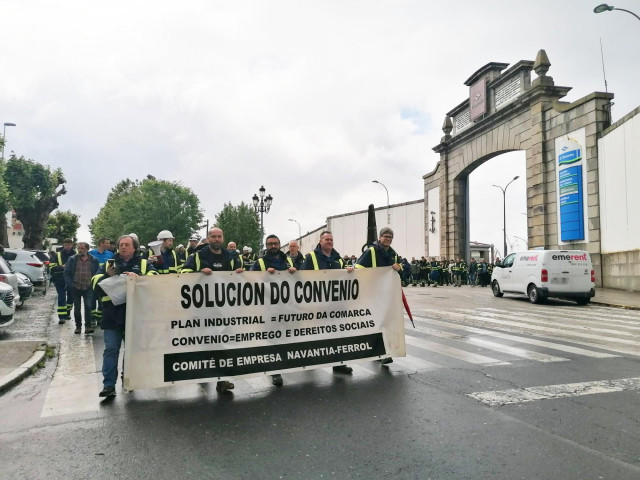 Archivo - Los trabajadores de Navantia se manifiestan por las calles de Ferrol para criticar la actitud del Ministerio de Hacienda