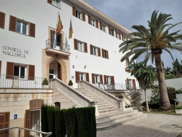 Archivo - Fachada del Instituto Mallorquín de Asuntos Sociales (IMAS).