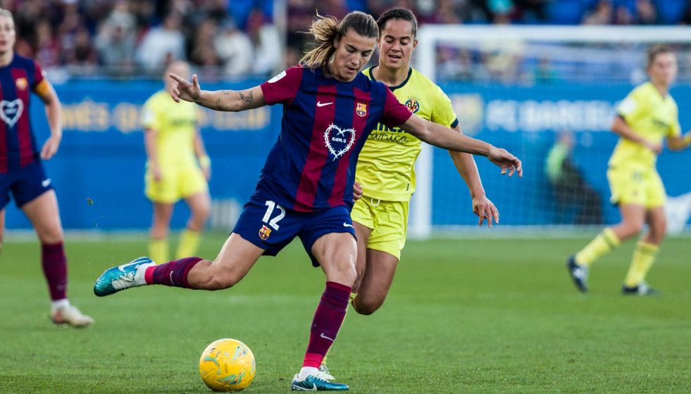 EuropaPress 5886428 patri guijarro of fc barcelona fem in action during the spanish league liga