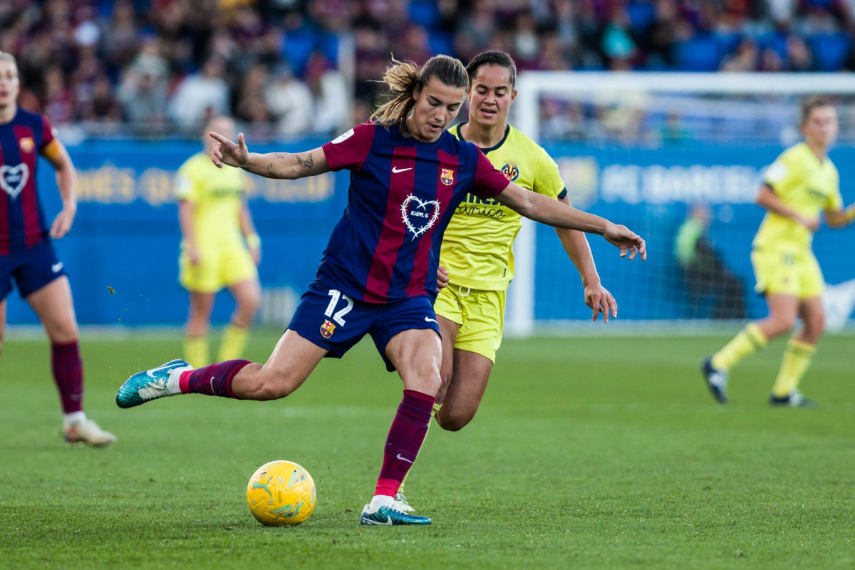 EuropaPress 5886428 patri guijarro of fc barcelona fem in action during the spanish league liga