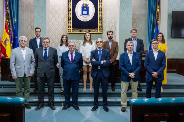 La Universidad Politécnica de Madrid, a través de TRANSyT, y Alsa firman un convenio para crear la cátedra “Nos mueves. Innovación, tecnología y movilidad sostenible al servicio de las personas”
