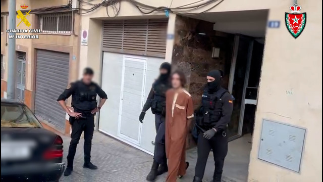 La Guardia Civil detiene a nueve jóvenes por la difusión de material yihadista