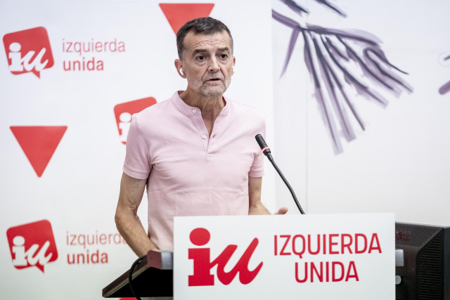 El coordinador federal de IU, Antonio Maíllo, interviene en la primera reunión al completo de la nueva Coordinadora Federal, en el edificio 'Abogados de Atocha', a 6 de julio de 2024, en Madrid (España).