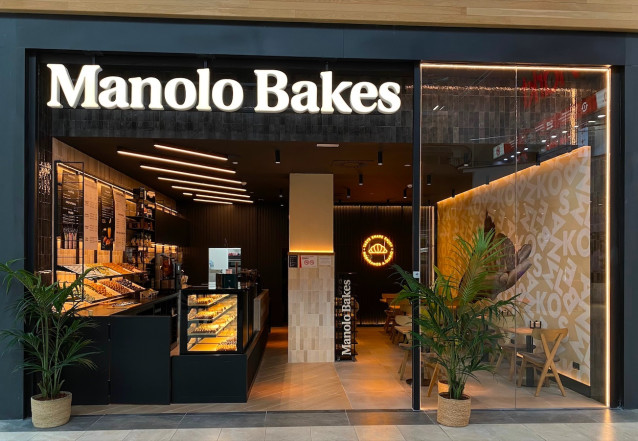 Manolo Bakes