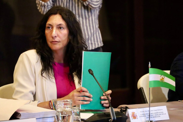 Loles López en la Conferencia Sectorial de Infancia y Adolescencia celebrada en Tenerife