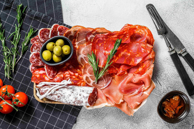 Embutido y productos cárnicos