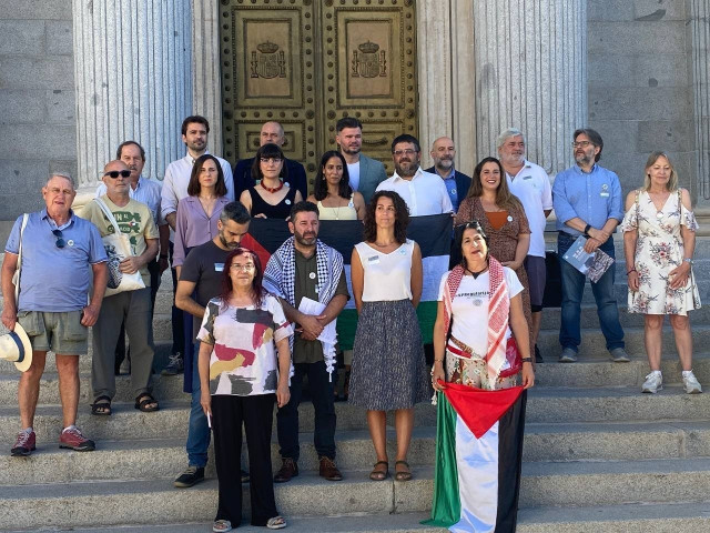 Representantes de más de 500 organizaciones y sindicatos y asociaciones vecinales de la campaña 