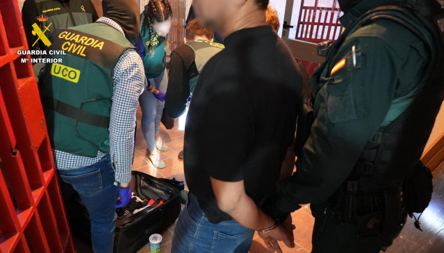 Archivo - La Guardia Civil desarticula un grupo criminal que robaba en viviendas con extrema violencia