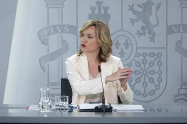 La ministra Portavoz y ministra de Educación y Deportes, Pilar Alegría, durante una rueda de prensa posterior a la reunión del Consejo de Ministros, en el Palacio de la Moncloa, a 9 de julio de 2024, en Madrid (España).