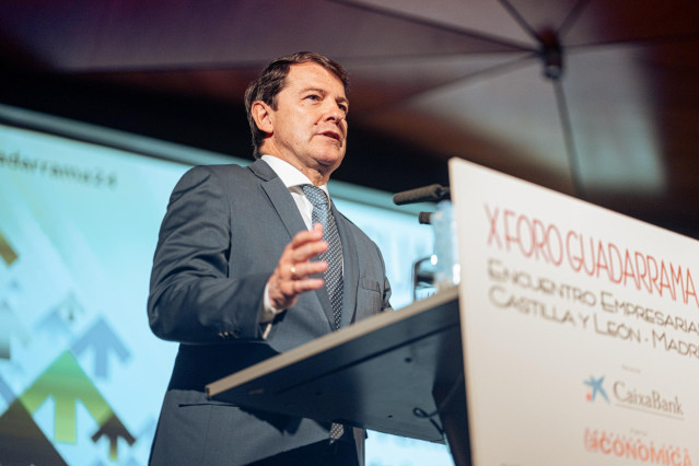 Archivo - El presidente de la Junta de Castilla y León, Alfonso Fernández Mañueco, durante la clausura del X Foro Guadarrama, en el Auditorio Caja de Música CentroCentro, a 11 de junio de 2024, en Madrid (España).