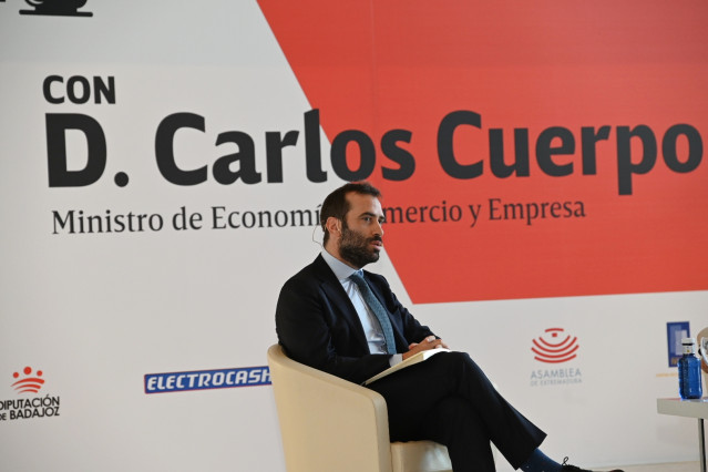 El ministro de Economía, Comercio y Empresa, Carlos Cuerpo, participa en un desayuno informativo, en el Edificio Badajoz Siglo XXI,