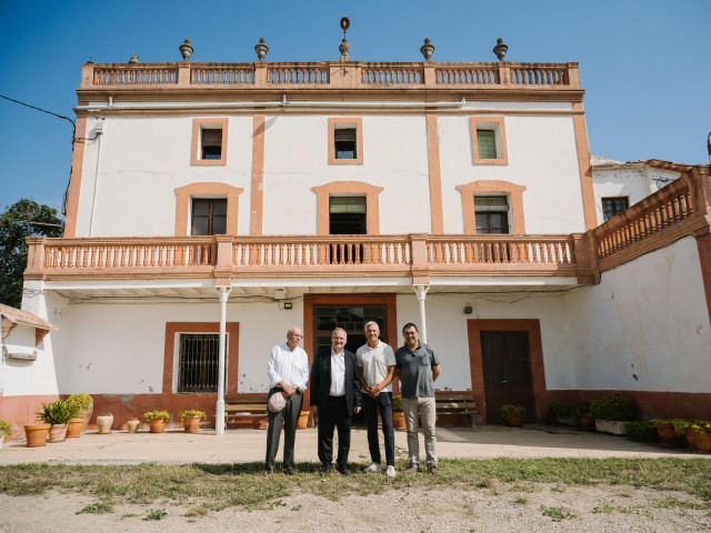El ministro de Industria y de Turismo, Jordi Hereu, visita el grupo alimentario catalán Ametller Origen.