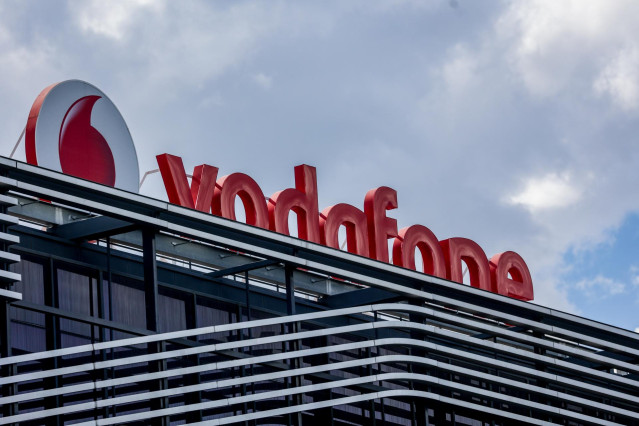 Archivo - Fachada de la sede de Vodafone en Madrid, a 12 de junio de 2024, en Madrid (España).