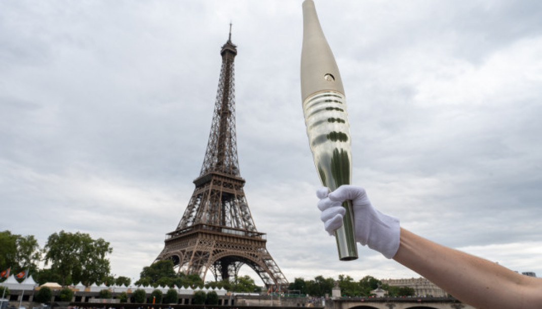 EuropaPress 5679292 paris july 26 2023    the paris 2024 olympic games torch is seen during the