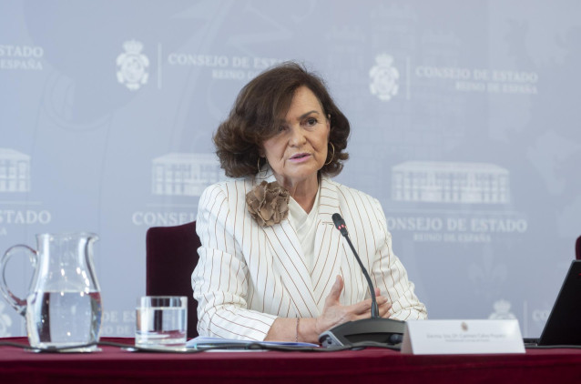 La presidenta del Consejo de Estado, Carmen Calvo, durante una rueda de prensa de presentación de la Memoria 2023 del Consejo de Estado, en la sede del Consejo de Estado, a 10 de julio de 2024, en Madrid (España).