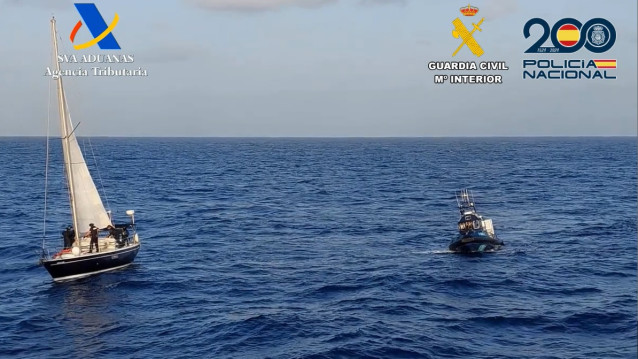 Archivo - Interceptado un velero en aguas al oeste de Canarias