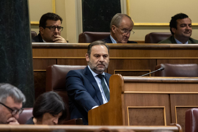 Archivo - El diputado del Grupo Mixto y exministro de Transportes José Luis Ábalos durante una sesión plenaria, en el Congreso de los Diputados, a 14 de marzo de 2024, en Madrid (España).