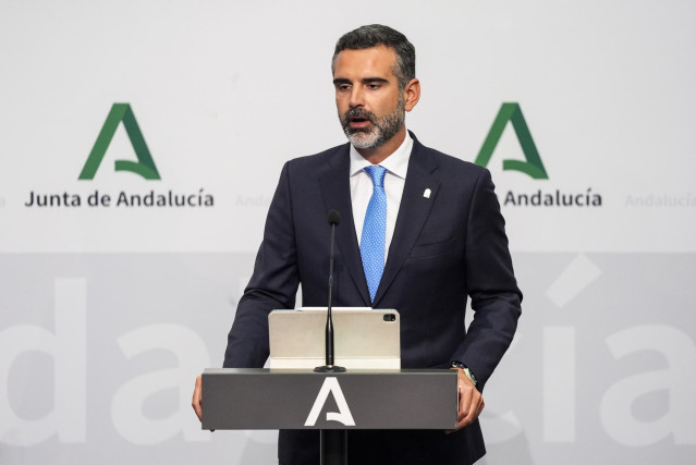 El consejero de Sostenibilidad, Medio Ambiente y Economía Azul de la Junta de Andalucía y portavoz del Gobierno, Ramón Fernández-Pacheco, comparece en la rueda de prensa posterior al Consejo de Gobierno.