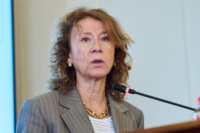 Archivo - La subgobernadora del Banco de España, Margarita Delgado, interviene durante la quinta jornada de los Cursos de Verano de 2024 de la UIMP, en el hall del Palacio de la Magdalena, a 21 de junio de 2024, en Santander, Cantabria (España).