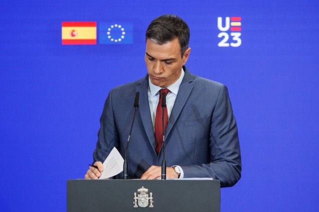 Archivo - El presidente del Gobierno, Pedro Sánchez, durante la presentación de las prioridades de la Presidencia española del Consejo de la UE, en el Palacio de la Moncloa, a 15 de junio de 2023, en Madrid (España).