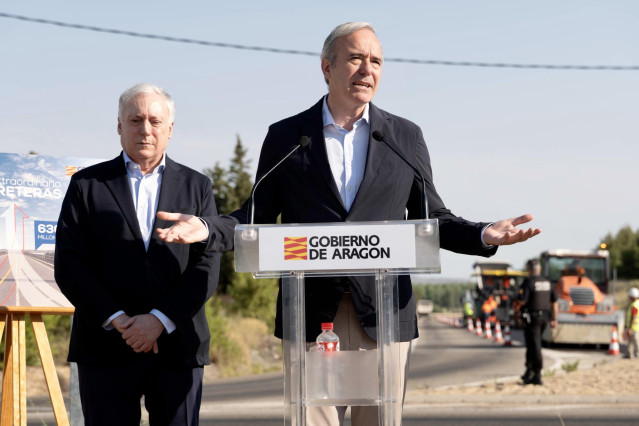 El consejero Octavio López y el presidente de Aragón, Jorge Azcón