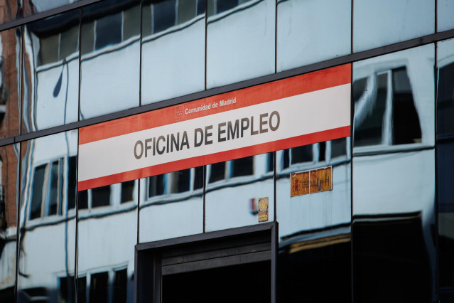 Archivo - Una oficina de empleo de la Comunidad de Madrid