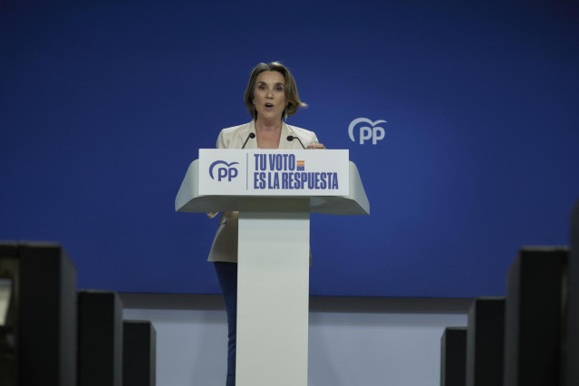Archivo - La secretaria general del PP, Cuca Gamarra, comparece durante seguimiento de la jornada electoral de elecciones europeas, en la sede del PP, a 9 de junio de 2024, en Madrid (España). Hoy tienen lugar las elecciones europeas de 2024 en España en