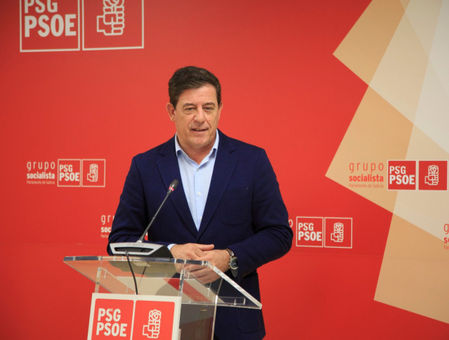 Archivo - Besteiro avanza una ofensiva por la 