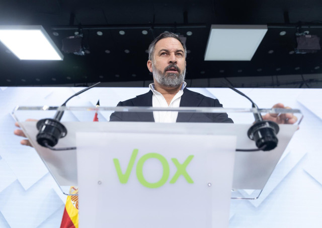 El líder de Vox, Santiago Abascal, durante una rueda de prensa posterior al Comité de Acción Política del partido, en la sede de VOX, a 8 de julio de 2024, en Madrid (España).  El líder de VOX ha avisado que desde su formación considerarán 