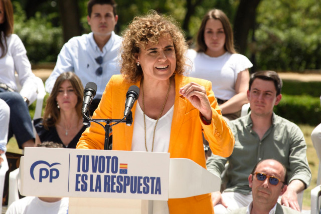 Archivo - La candidata del PP a las elecciones europeas, Dolors Montserrat, durante un acto del PP, a 7 de junio de 2024, en Barcelona, Catalunya (España).
