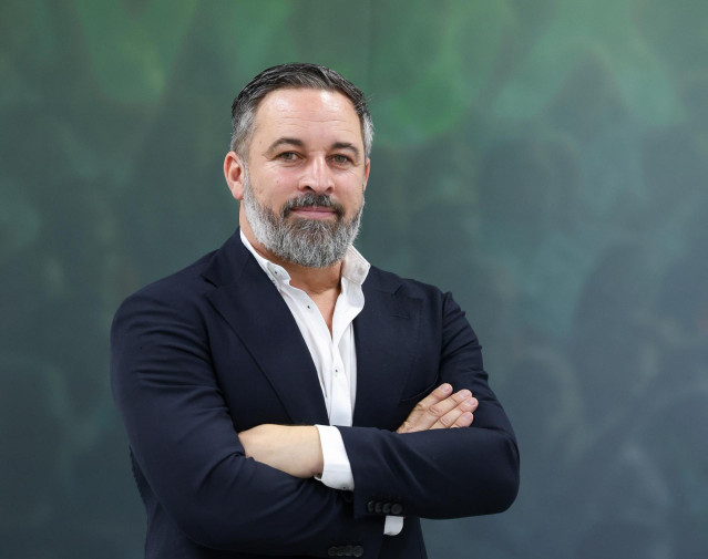 El líder de VOX, Santiago Abascal, posa para Europa Press, en la sede de Vox, a 1 de agosto de 2024, en Madrid (España).