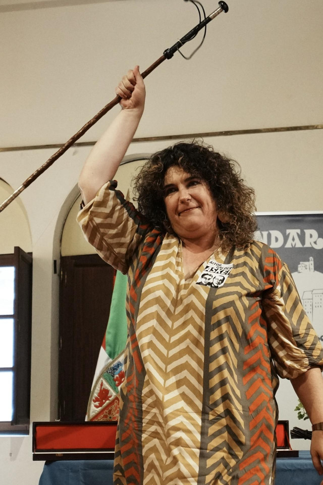 Archivo - La alcaldesa de OIndarroa, Urtza Alkorta, al tomar posesión