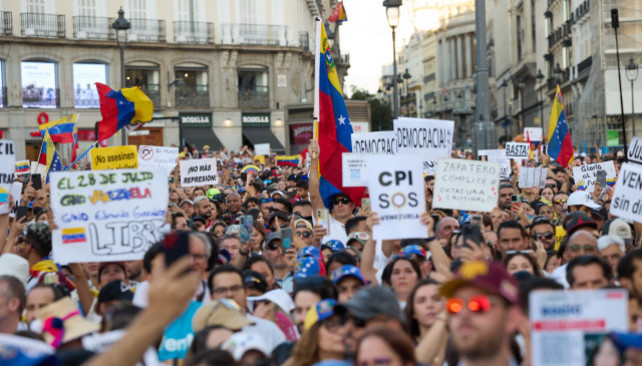 EuropaPress 6161701 decenas personas nueva protesta contra gobierno venezolano nicolas maduro