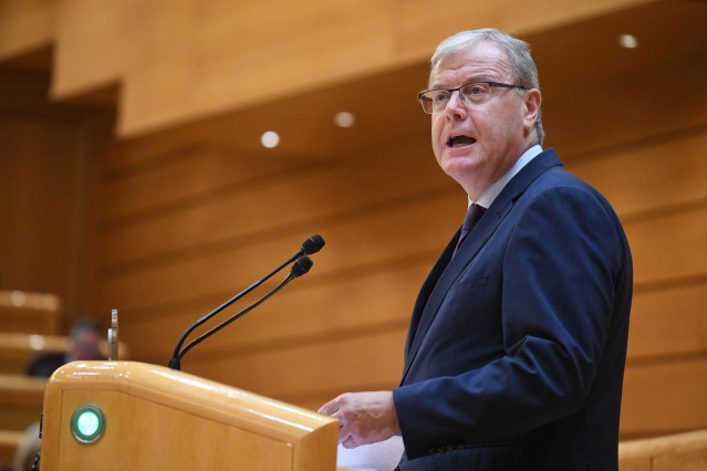 El senador del PP Antonio Silván interviene durante una sesión plenaria, en el Senado, a 31 de julio de 2024, en Madrid (España).