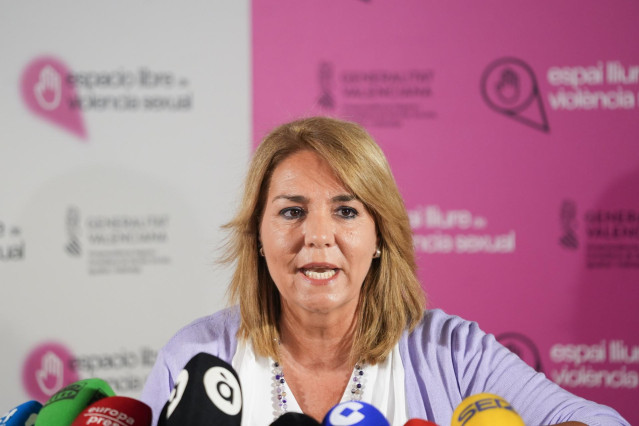Archivo - La vicepresidenta segunda y consellera de Servicios Sociales, Igualdad y Vivienda, Susana Camarero, en una fotografía de archivo