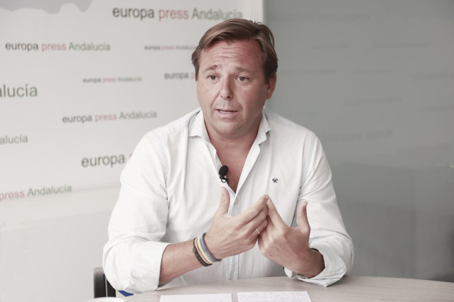 El secretario general del PP de Andalucía, Antonio Repullo, durante la entrevista concedida a Europa Press. A 22 de agosto de 2024, en Sevilla (Andalucía, España).