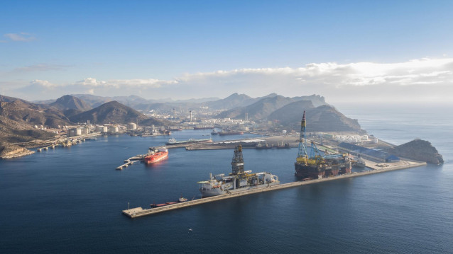 Archivo - El Puerto de Cartagena moviliza más de 21,5 millones de toneladas hasta julio y mantiene su crecimiento