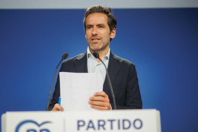 El portavoz del PP, Borja Sémper, durante una rueda de prensa posterior a la reunión del Comité de Dirección del PP, en la sede de la calle Génova, a 26 de agosto de 2024, en Madrid (España).