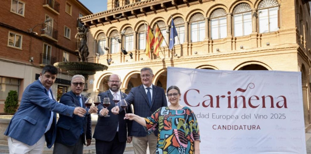 (De Izq. A Dcha.) Antonio Ubide, Javier Rincón, Sergio Ortiz, Manuel Blasco Y Sara Morales.