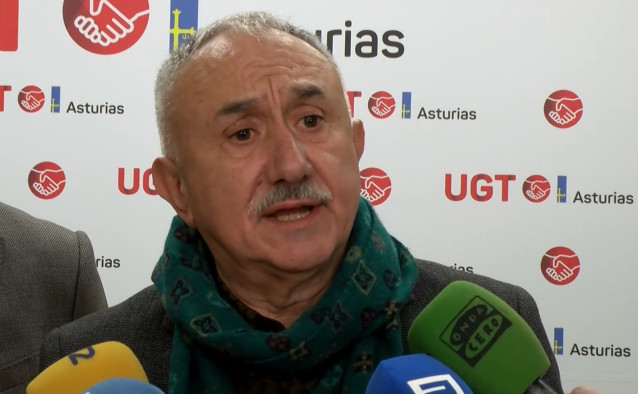 Archivo - El secretario general de UGT, Pepe Álvarez, durante su participación en los premios de UGT Asturias por el 1º de mayo