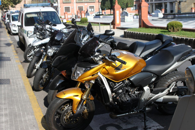 Archivo - El sector de la moto y vehículos ligeros crece un 2% en agosto en España, con 17.173 unidades.