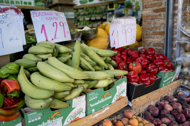 Archivo - El valor que más se ha multiplicado, desde su precio de orgien hasta destino, ha sido el de los plátanos con un precio de hasta 7, 66 veces más.