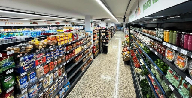 Archivo - Supermercado de Transgourmet.