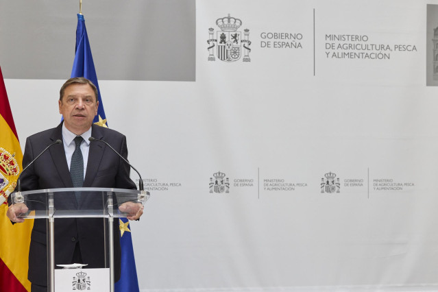 El ministro de Agricultura, Pesca y Alimentación, Luis Planas,  interviene durante la toma de posesión de nuevos altos cargos del Ministerio, en la sede del Ministerio de Agricultura, Pesca y Alimentación, a 4 de septiembre de 2024, en Madrid (España).