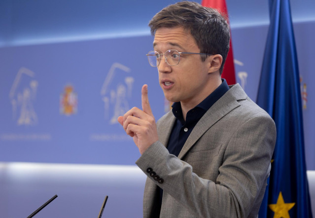 Archivo - El portavoz de Sumar en el Congreso, Iñigo Errejón, en una rueda de prensa