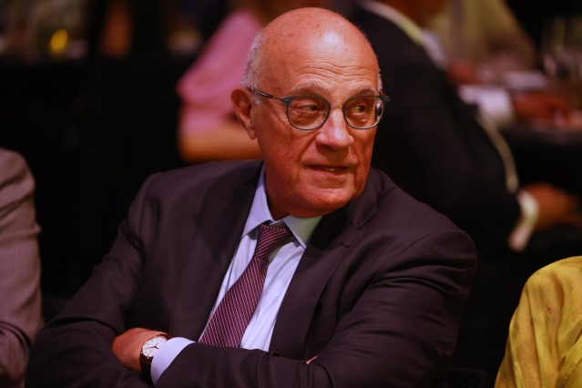 Archivo - El presidente del Banco Sabadell, Josep Oliu.