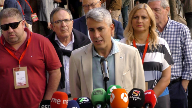 El secretario general del PSC-PSOE, Pablo Zuloaga, a la entrada del Comité Federal del PSOE