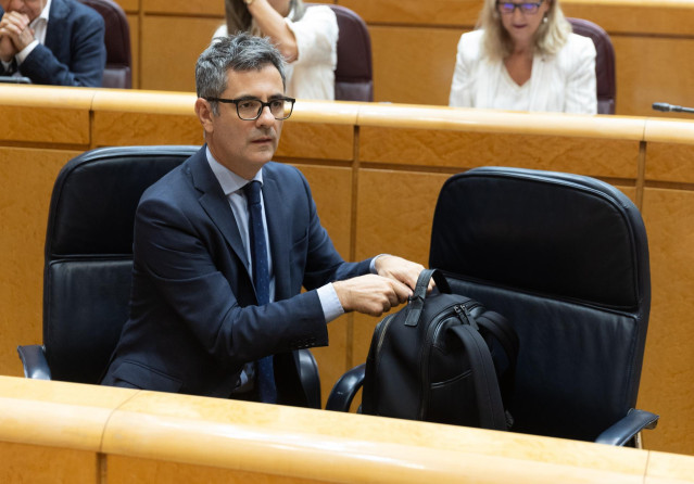 El ministro de la Presidencia, Relaciones con las Cortes y Justicia, Félix Bolaños, durante una sesión plenaria en el Senado, a 10 de septiembre de 2024, en Madrid (España). El Gobierno tiene que enfrentarse hoy, entre otras,  a las preguntas que formulan