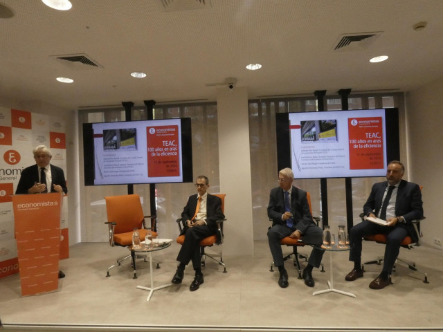 : Valentín Pich, Xavier Suñé, José Antonio Marco Y Agustín Fernández.